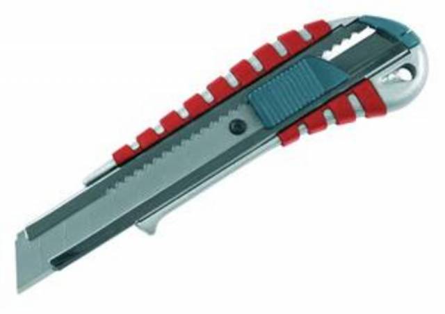 EXTOL PREMIUM Nôž univerzálny olamovací, 18mm, kovový
