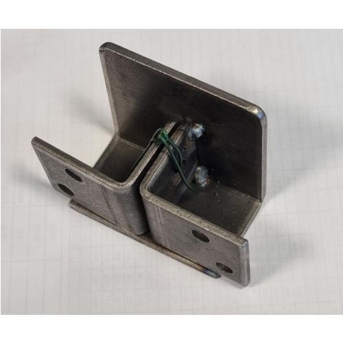 Petlica 45 surová so strieškou /4mm