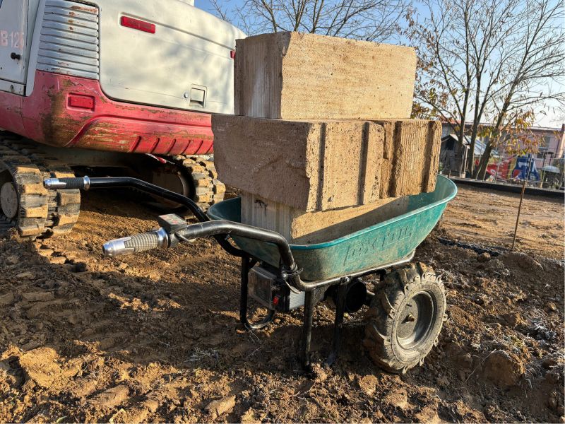 EXTOL INDUSTRIAL Fúrik na AKU pohon, dvojkolesový 1x40V/6Ah, nab.2A, 100L, max.260kg