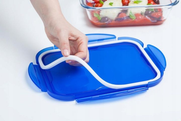 PYREX Dóza na potraviny s tesniacim vekom obdĺžniková, 20x15x5cm, 0,8L, sklo číre PYREX