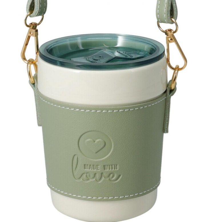 Kinekus Pohár porcelánový s viečkom 420 ml, s pútkom, mix farieb