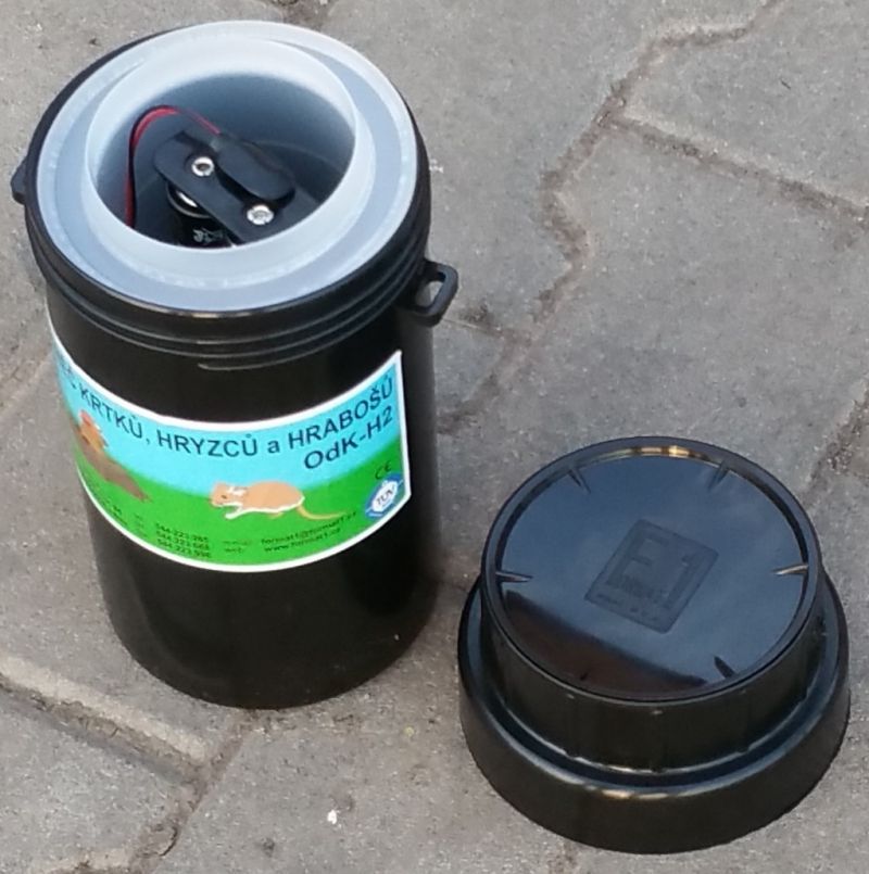Senzačne Plašič akustický na krtkov bat. 37159