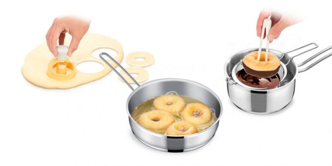 Kinekus Tvorítko na donuty s kliešťami Delicia