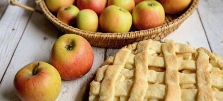 Sezóna jablkových koláčov začína