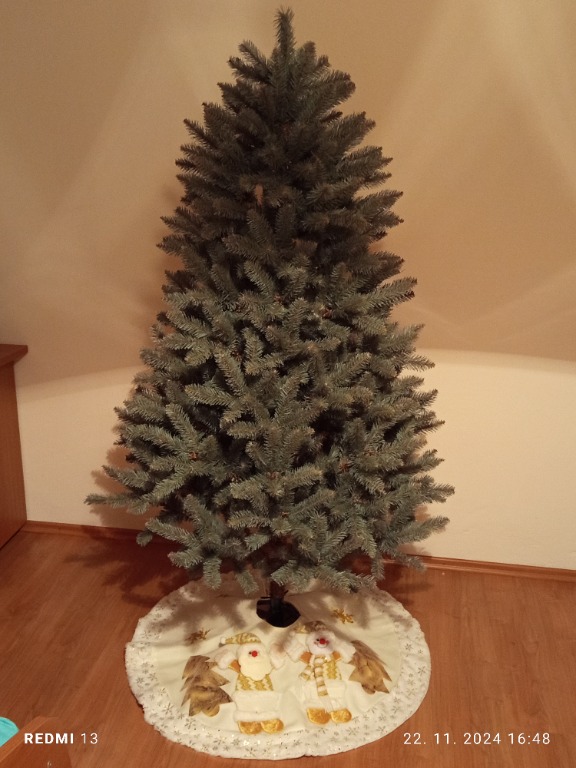 Stromček vianočný smrek strieborný 1,8 m
