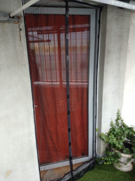 Sieťka magnetická na dvere, proti hmyzu, 2x50 x 210cm, SKVELER