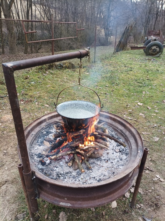 Kotol na guľáš smaltovaný 6 l o 35,5 cm g2 závesný